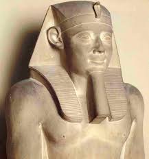 Estatua del faraón Sesostris I