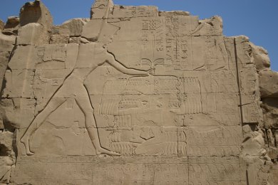 Thutmose_III_at_Karnak